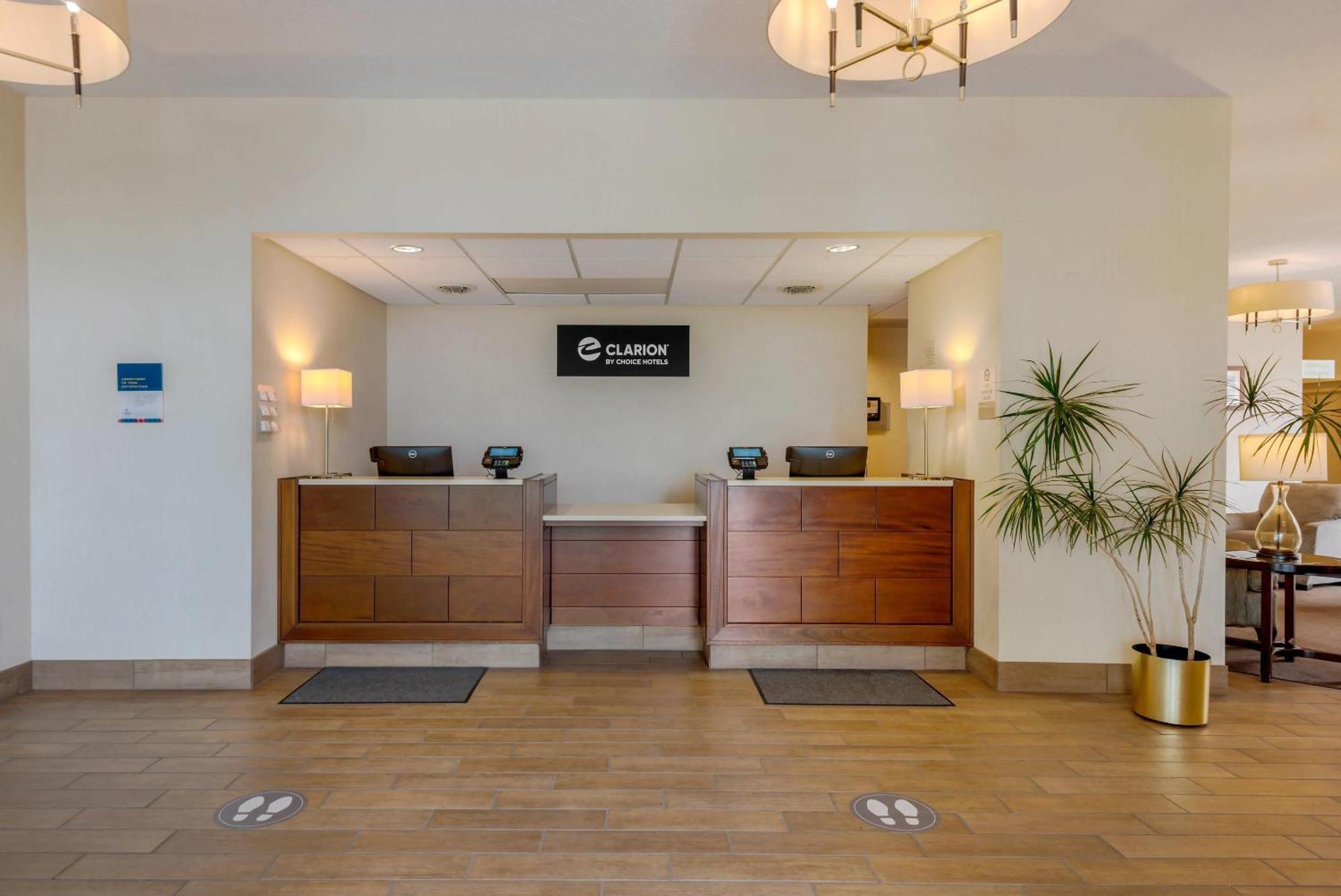 Clarion Inn 3*